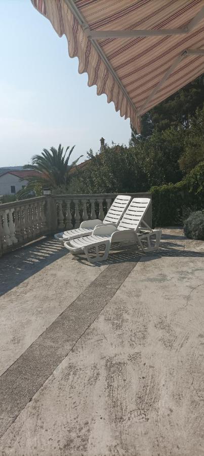 Feel Good Apartment Banjol Exterior foto