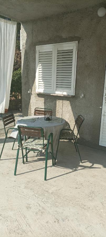 Feel Good Apartment Banjol Exterior foto